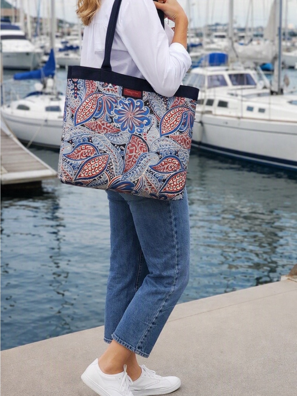 Vera Bradley Port Tote, Seaside pattern, vibrant red,white and blue paisley
